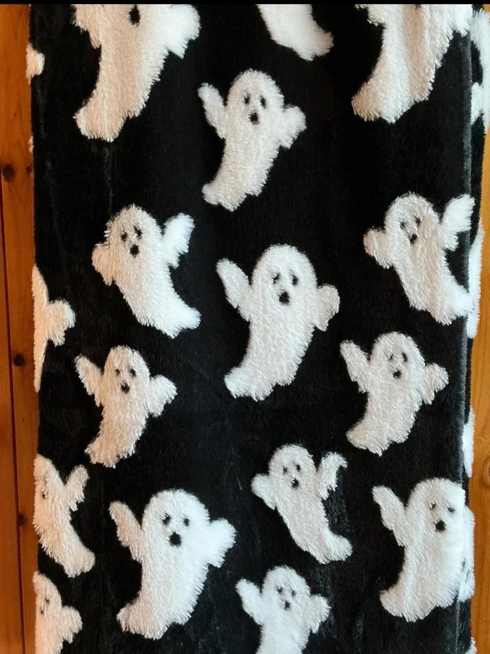 MAGASCHONI Sculpted Ghosts Faux Fur Throw-50” x 70”